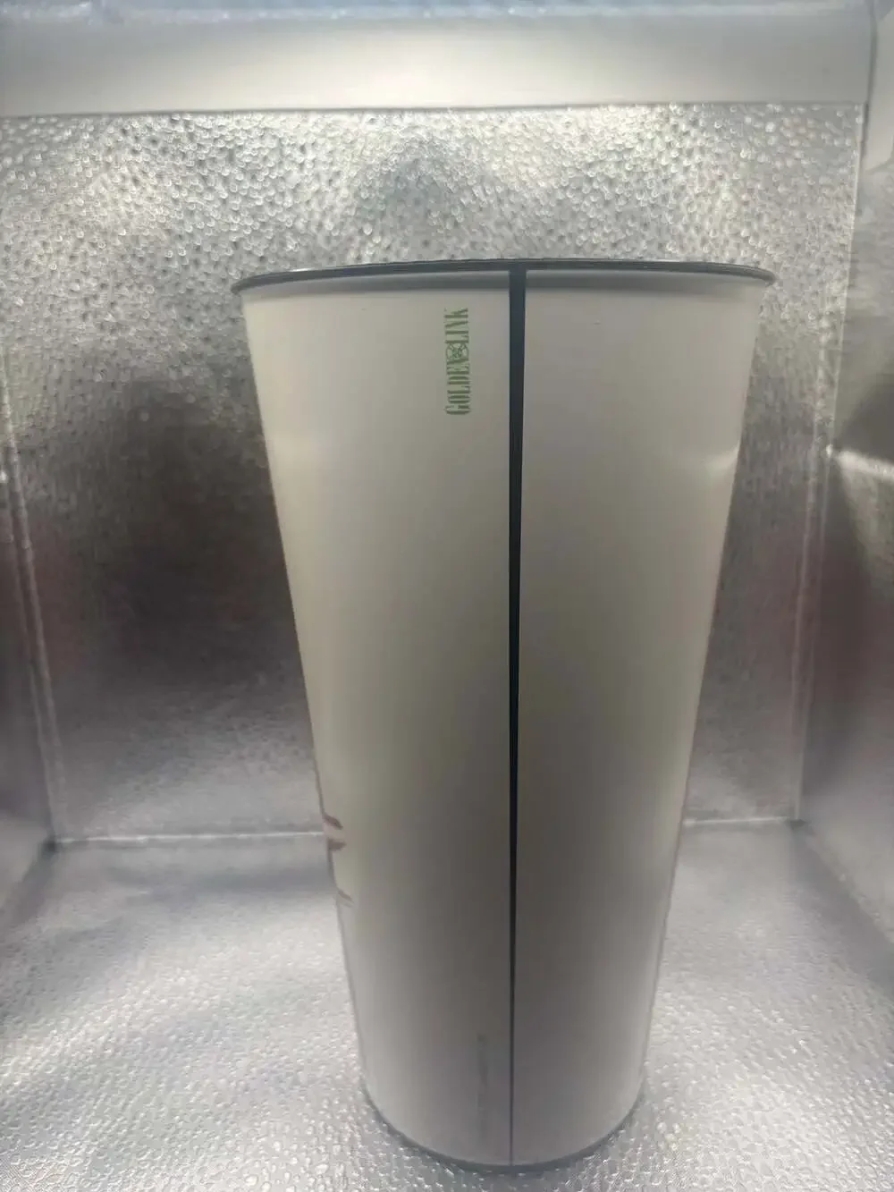 Star Wars The Mandalorian and Grogu Golden Link Plastic Cup